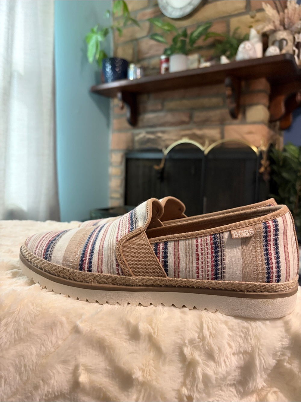 Skechers BOBS Slip-On Flats in Tan, Cream & Navy Stripe - Picture 4 of 6